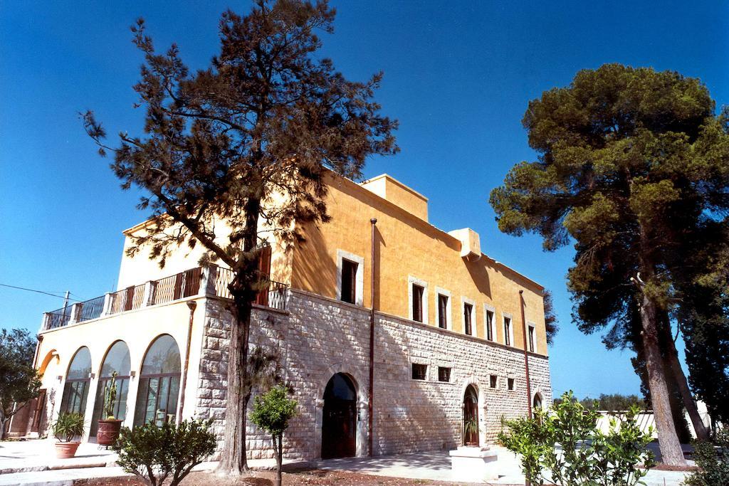 Villa Carcano Trani Zewnętrze zdjęcie