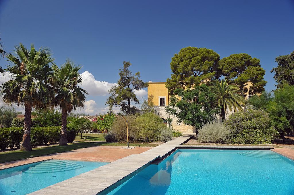 Villa Carcano Trani Zewnętrze zdjęcie